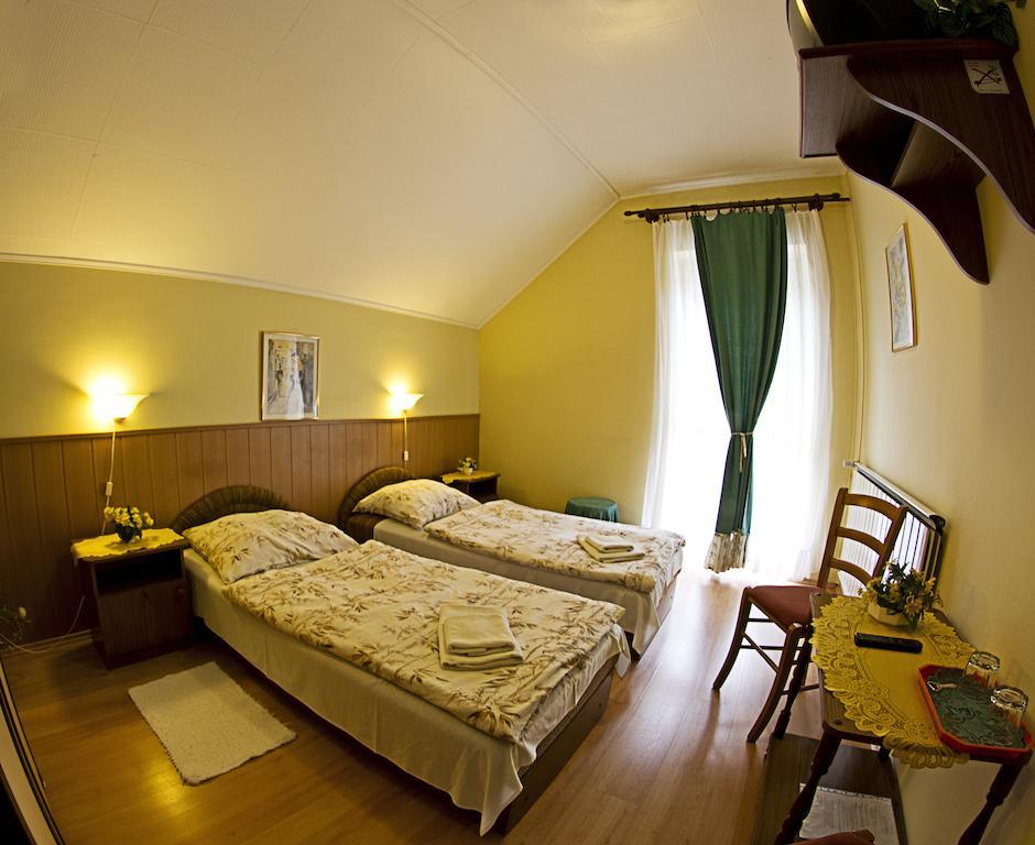 Muskatli Panzio Bed and Breakfast Győr Rum bild